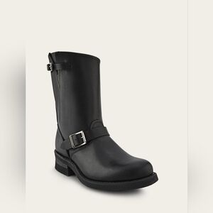Frye engineer boots size 8